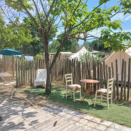 Le Jeklo Hotel Vias Ngoại thất bức ảnh