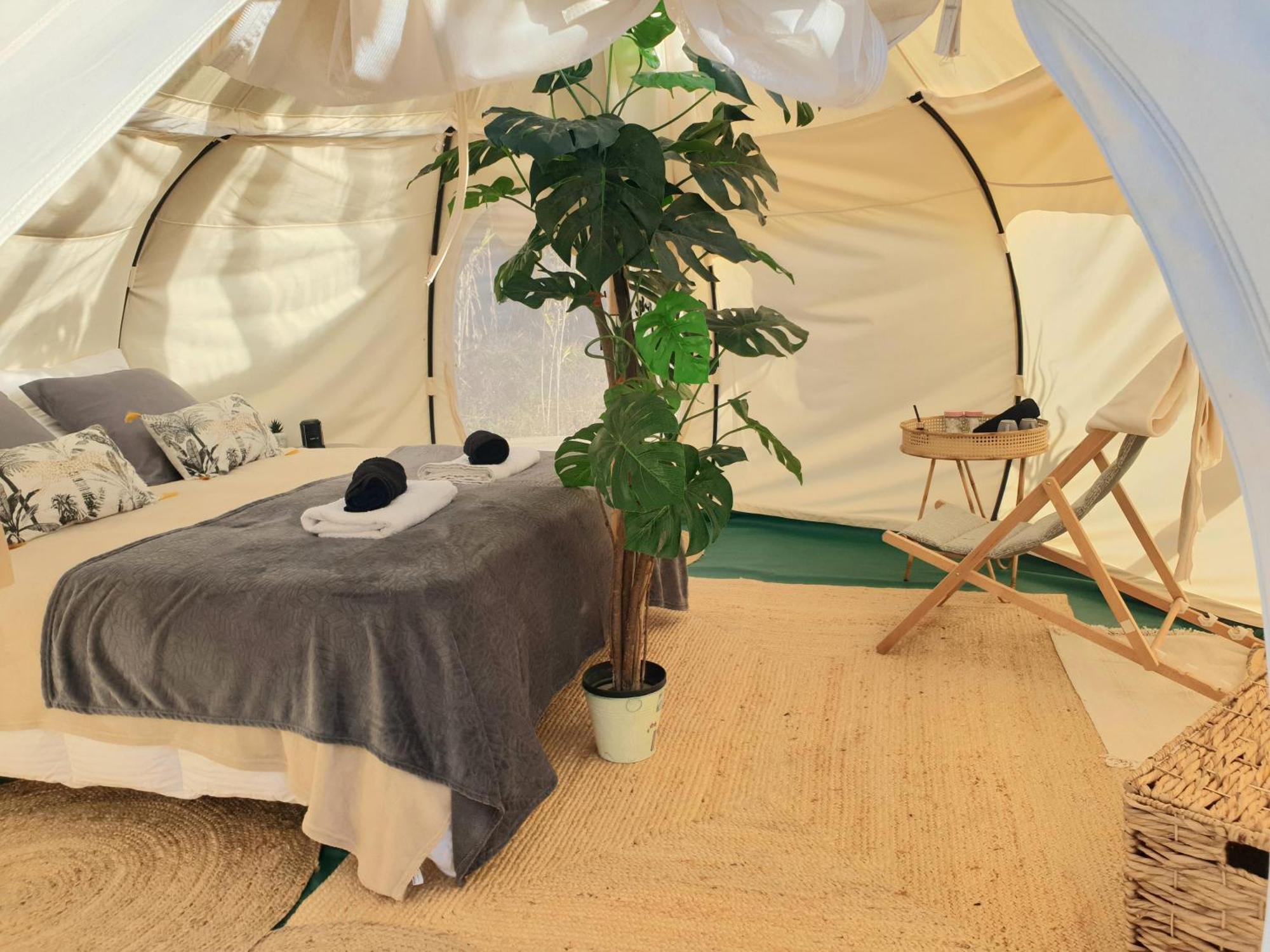Le Jeklo Hotel Vias Ngoại thất bức ảnh